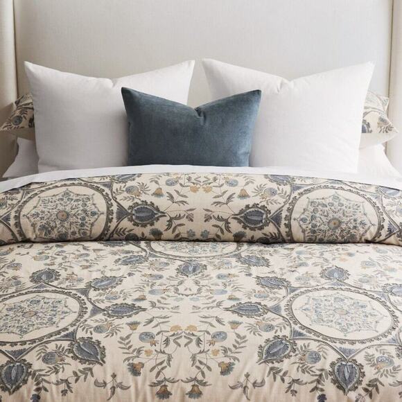 Pottery Barn Lilah Suzani Duvet Cover King / Cal King Floral Embroidered NEW - Picture 2 of 7